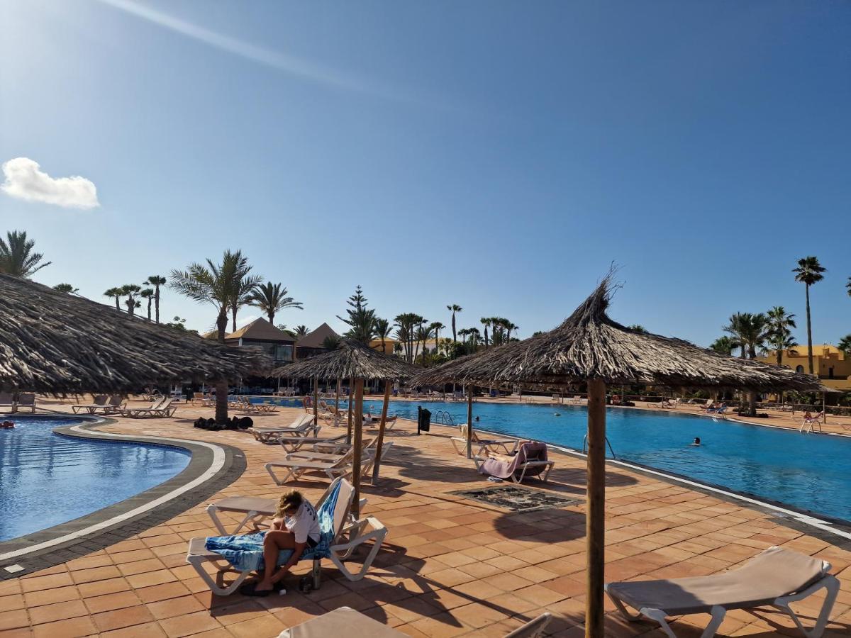 Апартаменты Casa Mari Y Jose Con Grandes Piscinas Y Wifi Gratis Коральео Экстерьер фото